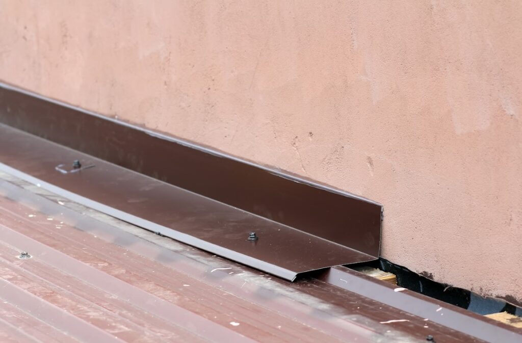 things to look for in roof when buying home in Port Orchard, WA